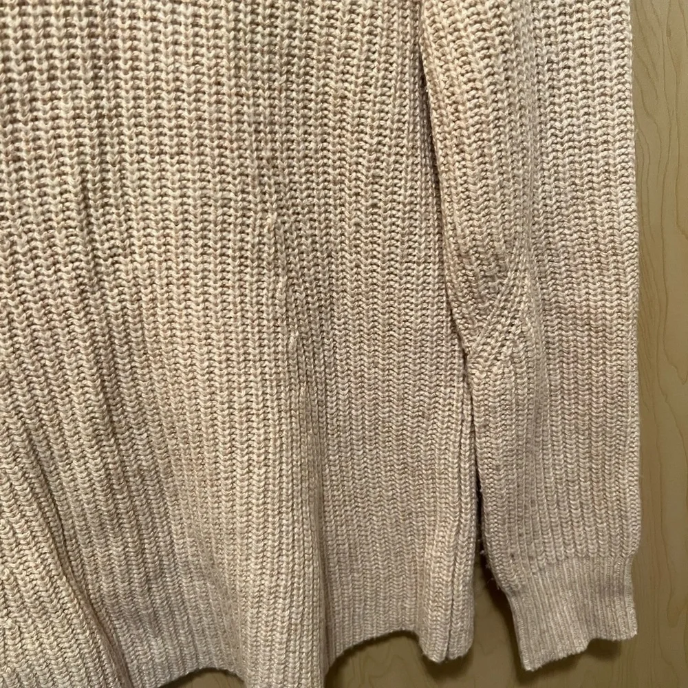 Womens Athleta sweater